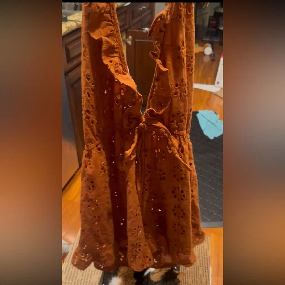 PrettyLittleThing Orange Eyelet Halter Romper - Picture 8 of 8